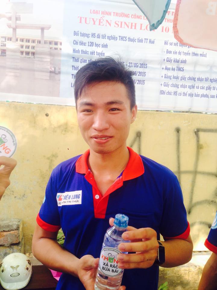 "Không[-]xả[-]rác[-]bừa[-]bãi"[-]cùng[-]tiếp[-]sức[-]mùa[-]thi[-]2015[-]tại[-]Huế